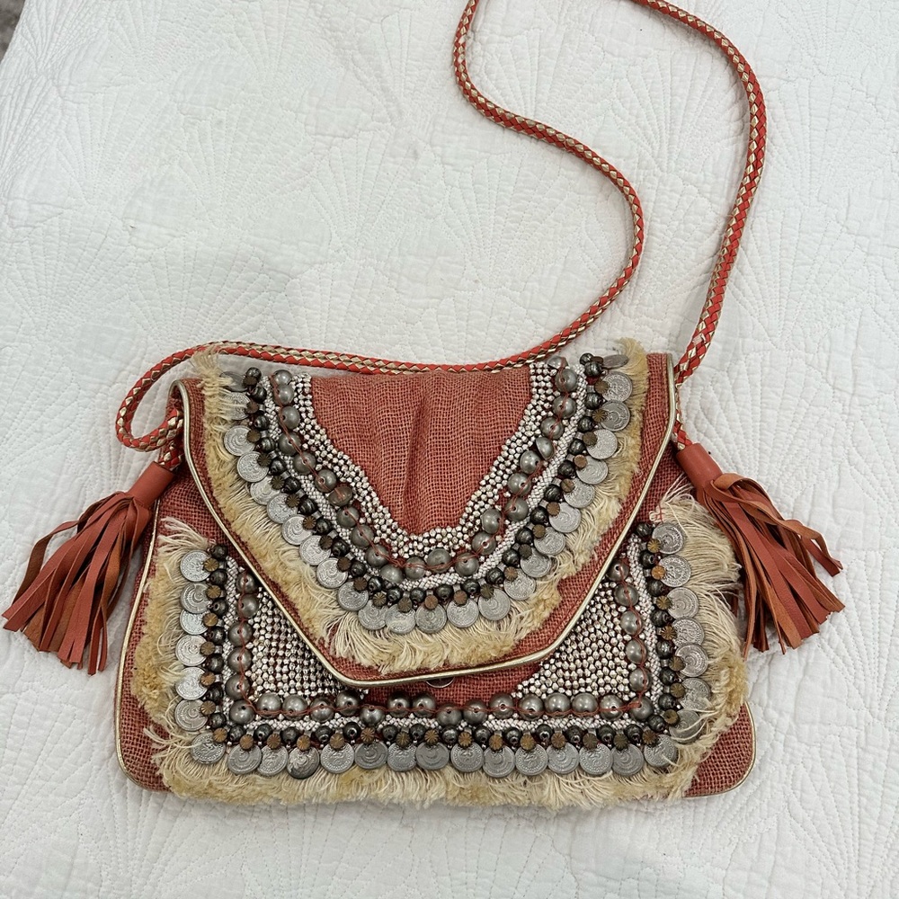 Shashi Leela Clutch